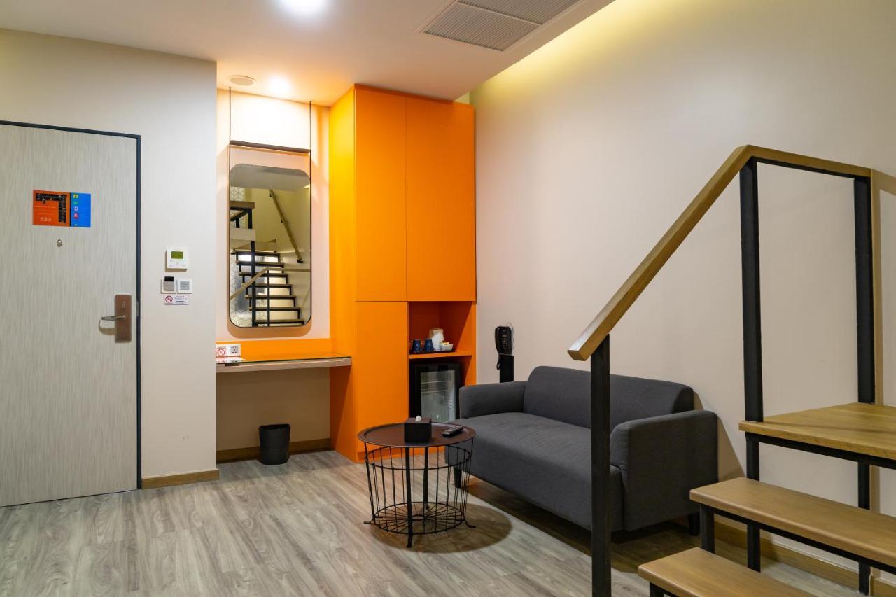Hotel Z Zpaze Бангкок Экстерьер фото