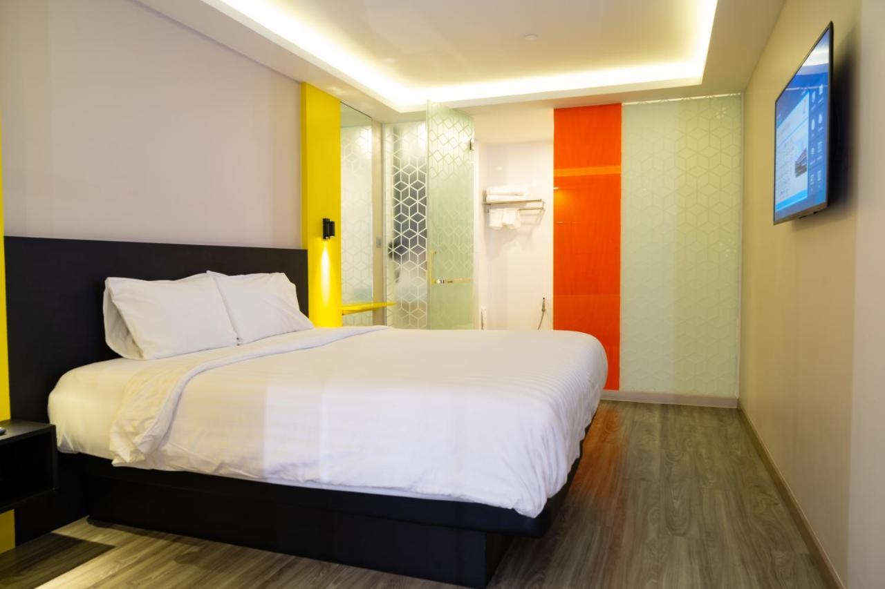 Hotel Z Zpaze Бангкок Экстерьер фото