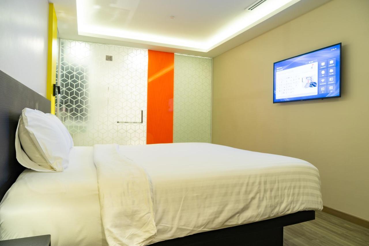 Hotel Z Zpaze Бангкок Экстерьер фото