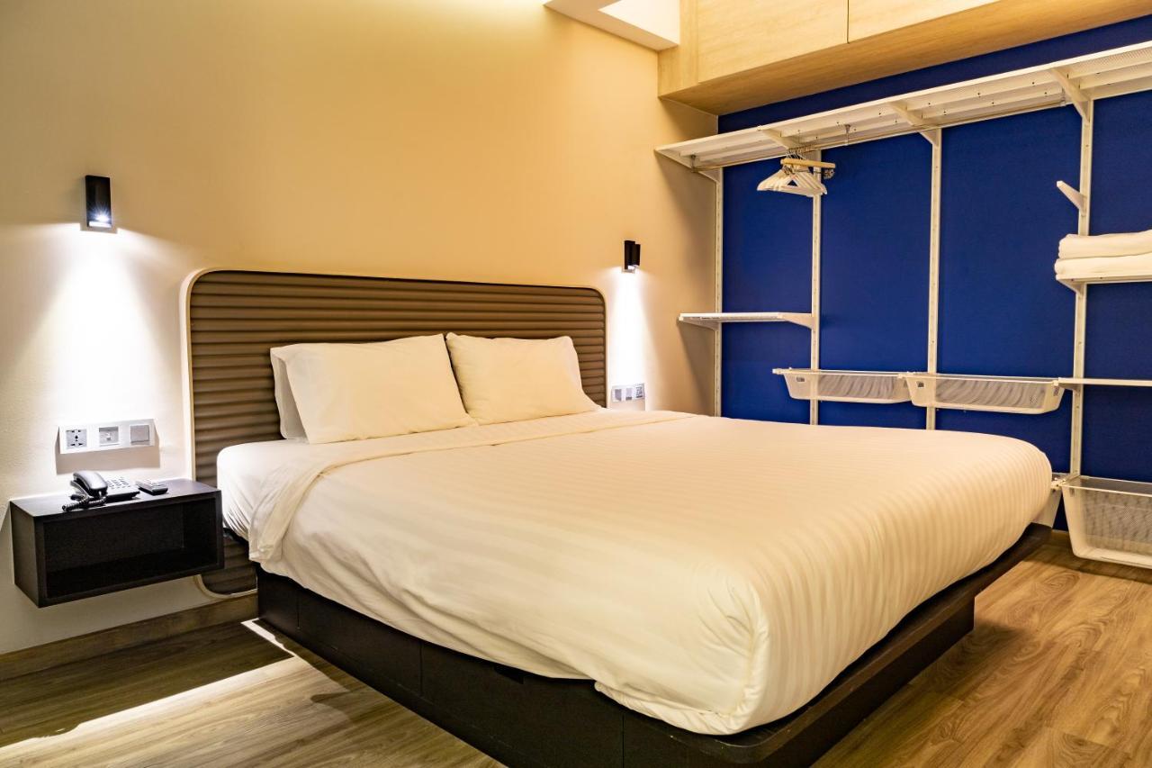 Hotel Z Zpaze Бангкок Экстерьер фото